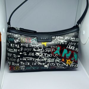 DKNY CARLITA EW BAGUETTE -R14HNJ63xfi